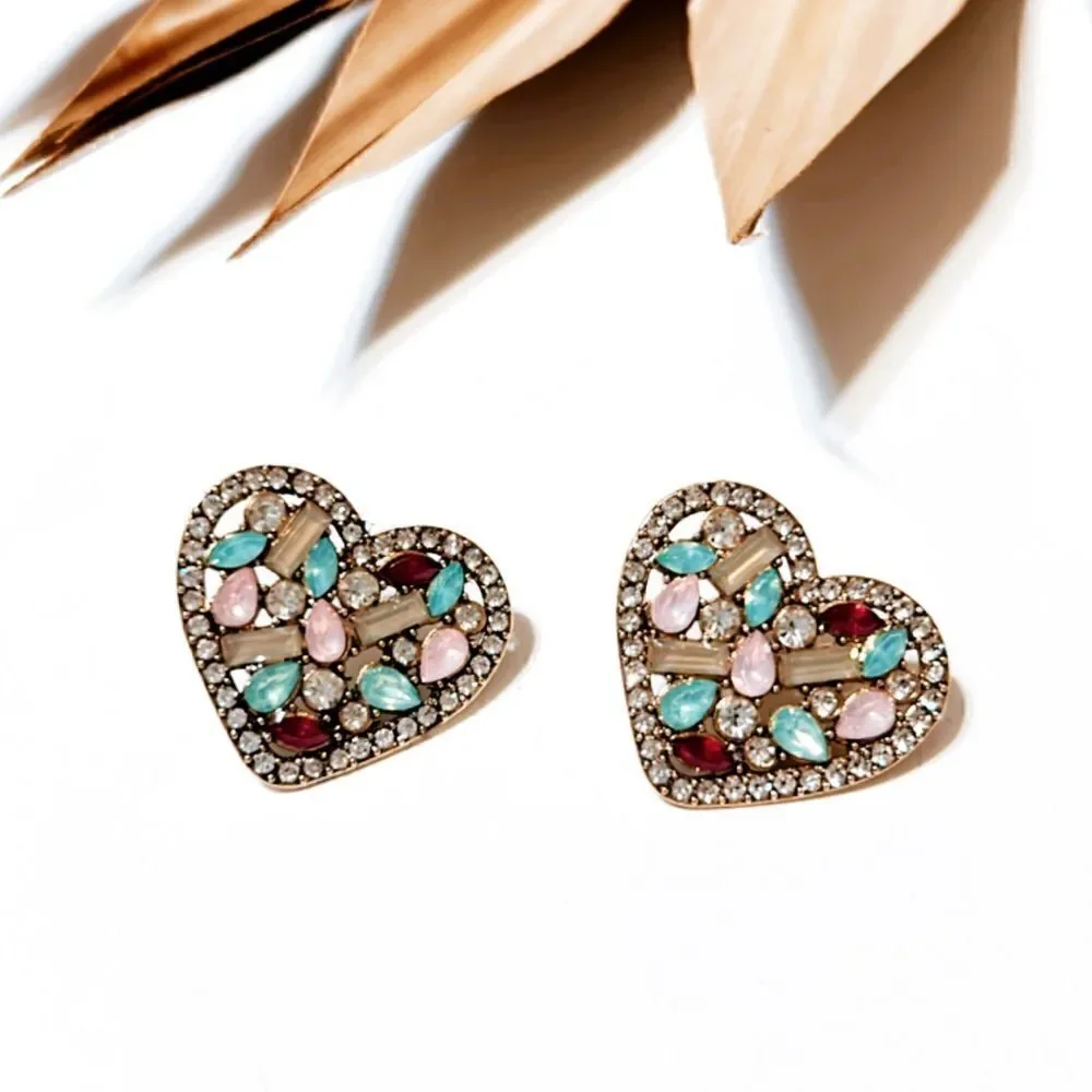 diamond heart stud earrings H192